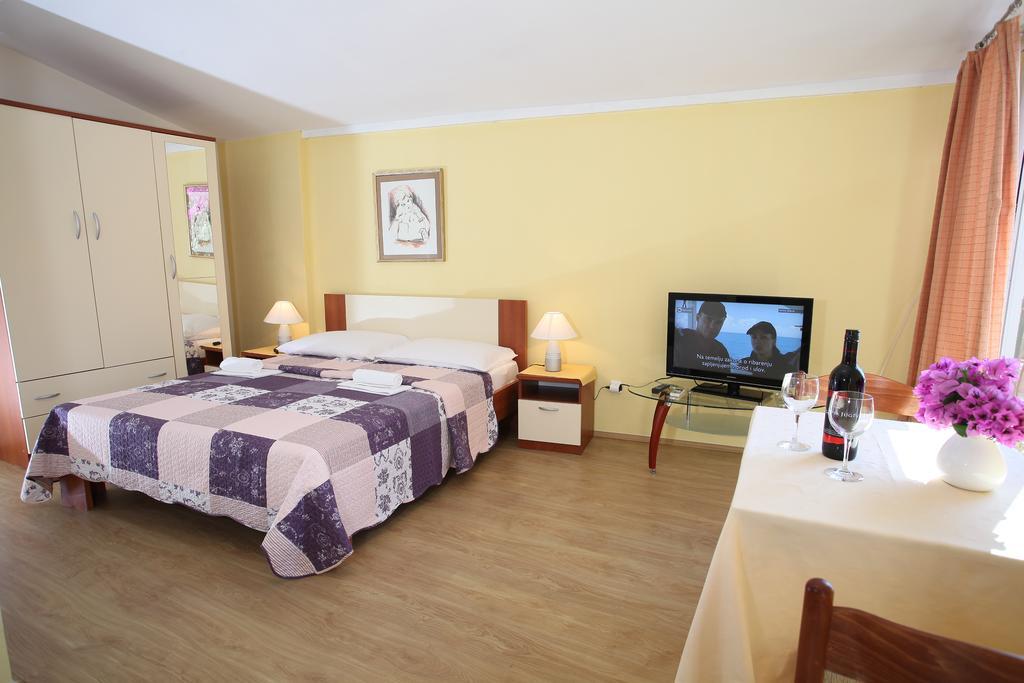 Apartments Kovacic Makarska Exteriör bild