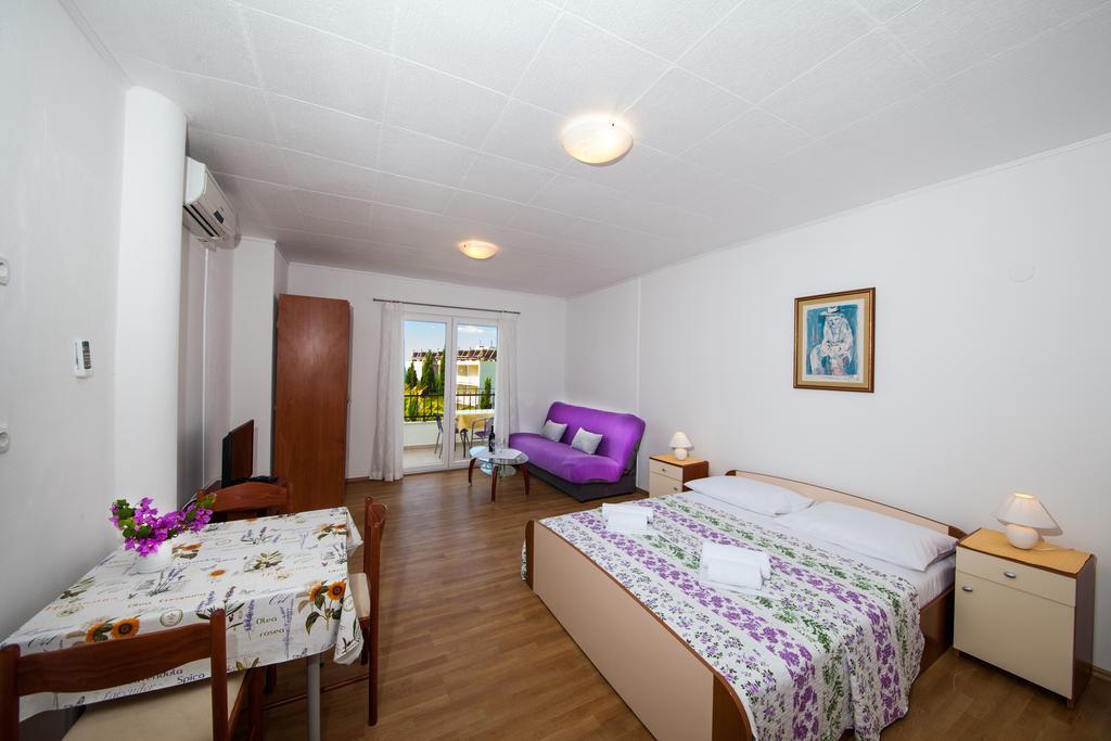 Apartments Kovacic Makarska Exteriör bild