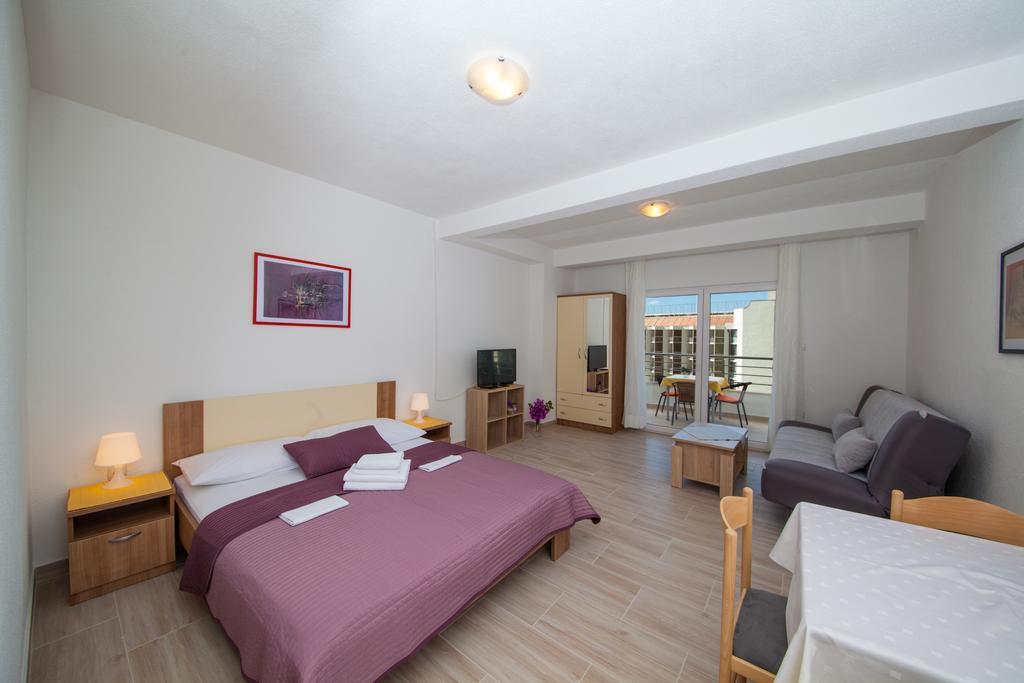 Apartments Kovacic Makarska Exteriör bild