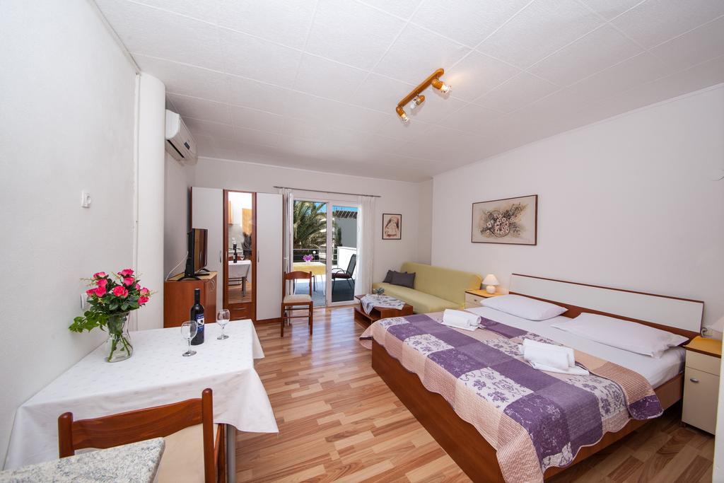 Apartments Kovacic Makarska Exteriör bild