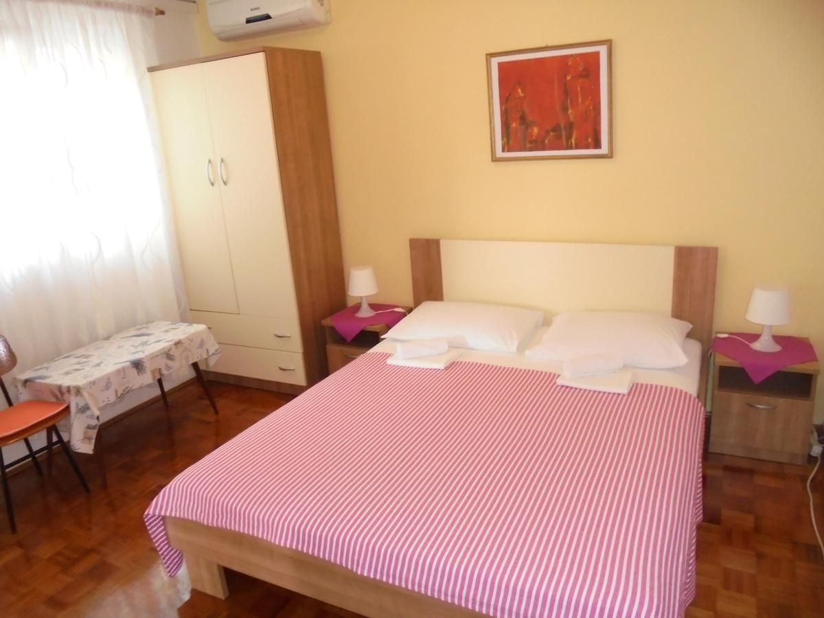 Apartments Kovacic Makarska Rum bild